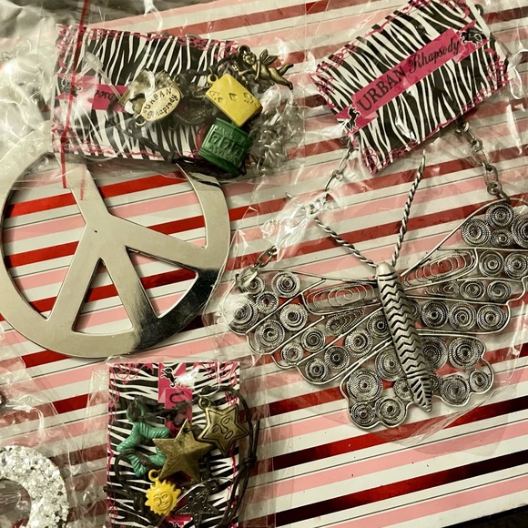 NWT 7 Piece Jewelry Lot 🦋 - Picture 2 of 8